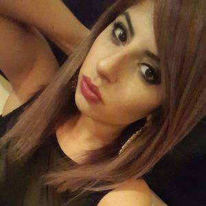 Meet your Posher, Aida